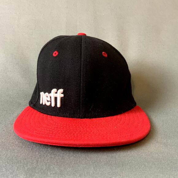 NEFF‎ Black & Red SnapBack Hat Wool Blend Size S/M - Picture 3 of 10